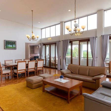 Family Only Amazing City View Villa - De Reiz Firen Syariah Bandung Exterior photo