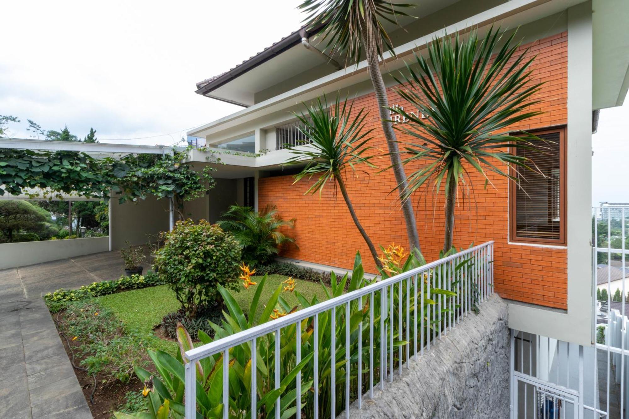 Family Only Amazing City View Villa - De Reiz Firen Syariah Bandung Exterior photo